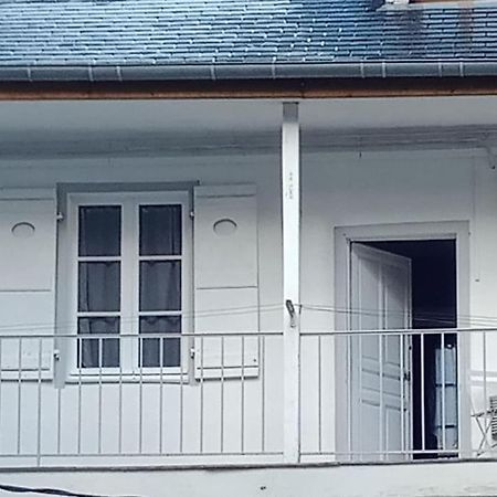 APPARTEMENT CENTRE VILLE avec BALCON -TERRASSE PRIVE Tulle Exterior foto